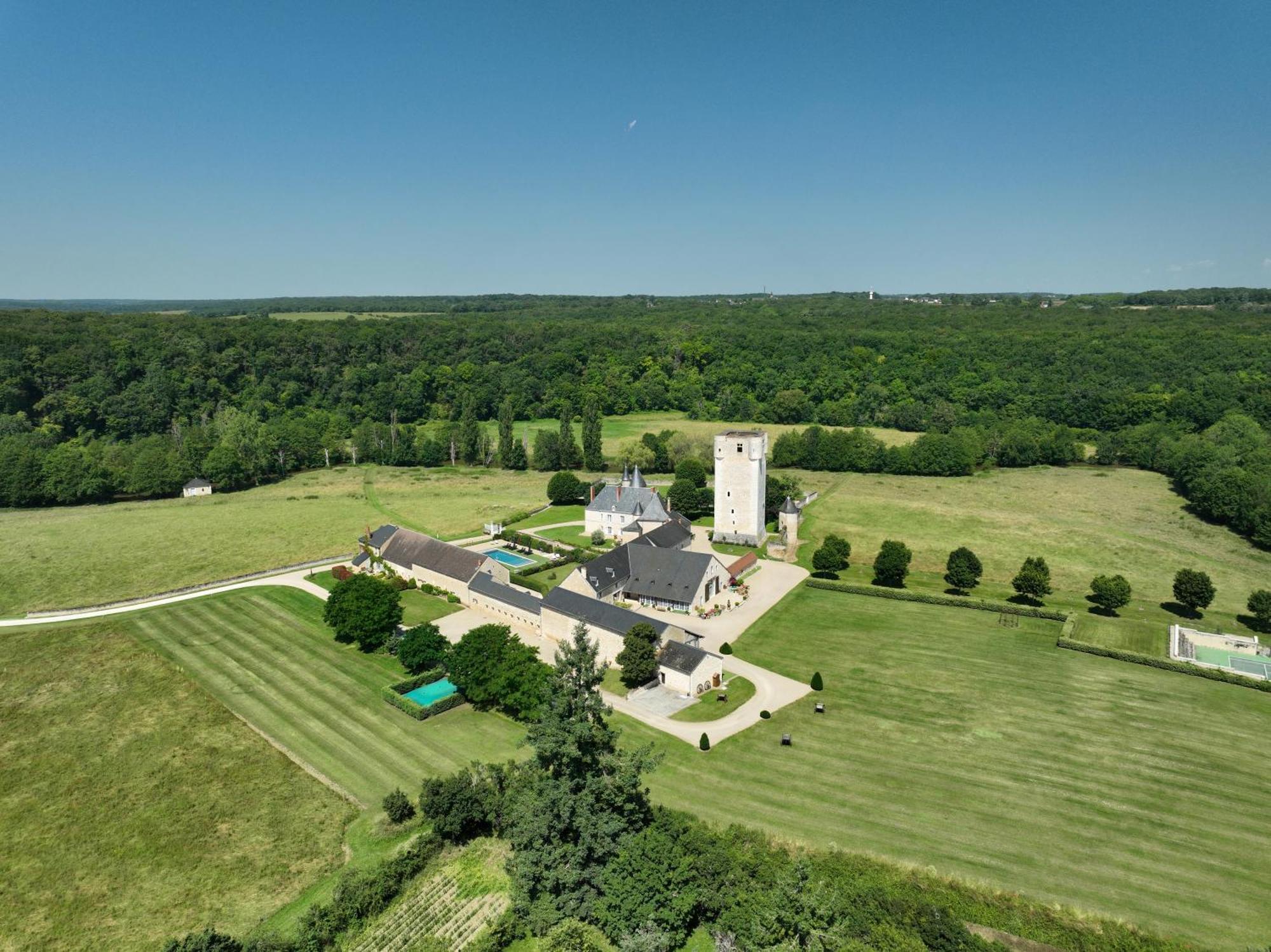 Chateau De Mazieres Tendu Exteriör bild